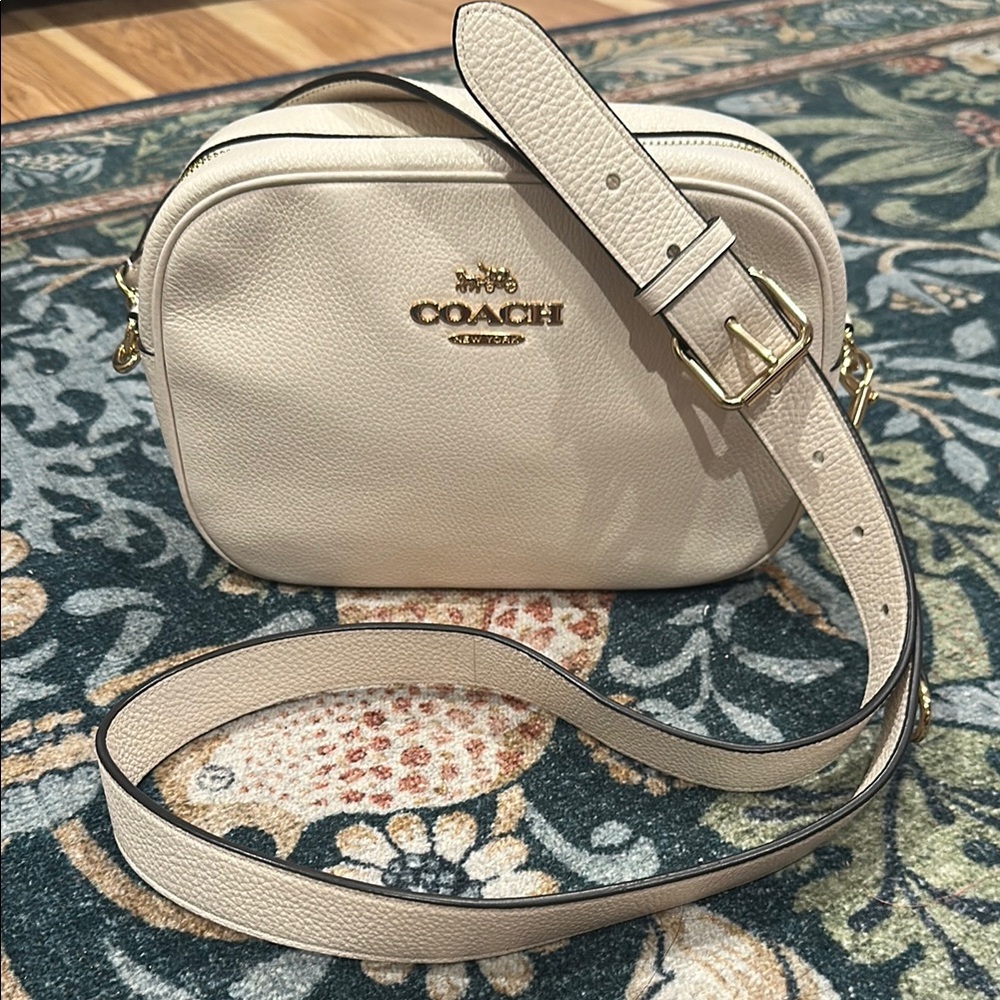 COACH Jamie Camera Bag Pebble Leather Crossbody Gold Chalk CA207